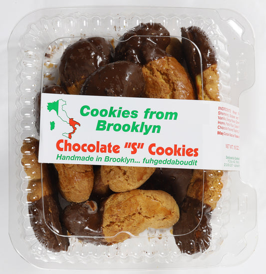 Chocolate "S" Cookies